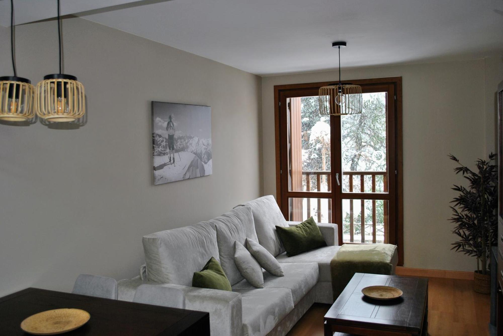 La Casa De La Montana Apartment Escarrilla Luaran gambar